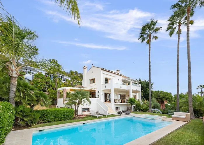Villa Caramel - Excellent Location In Golden Mile