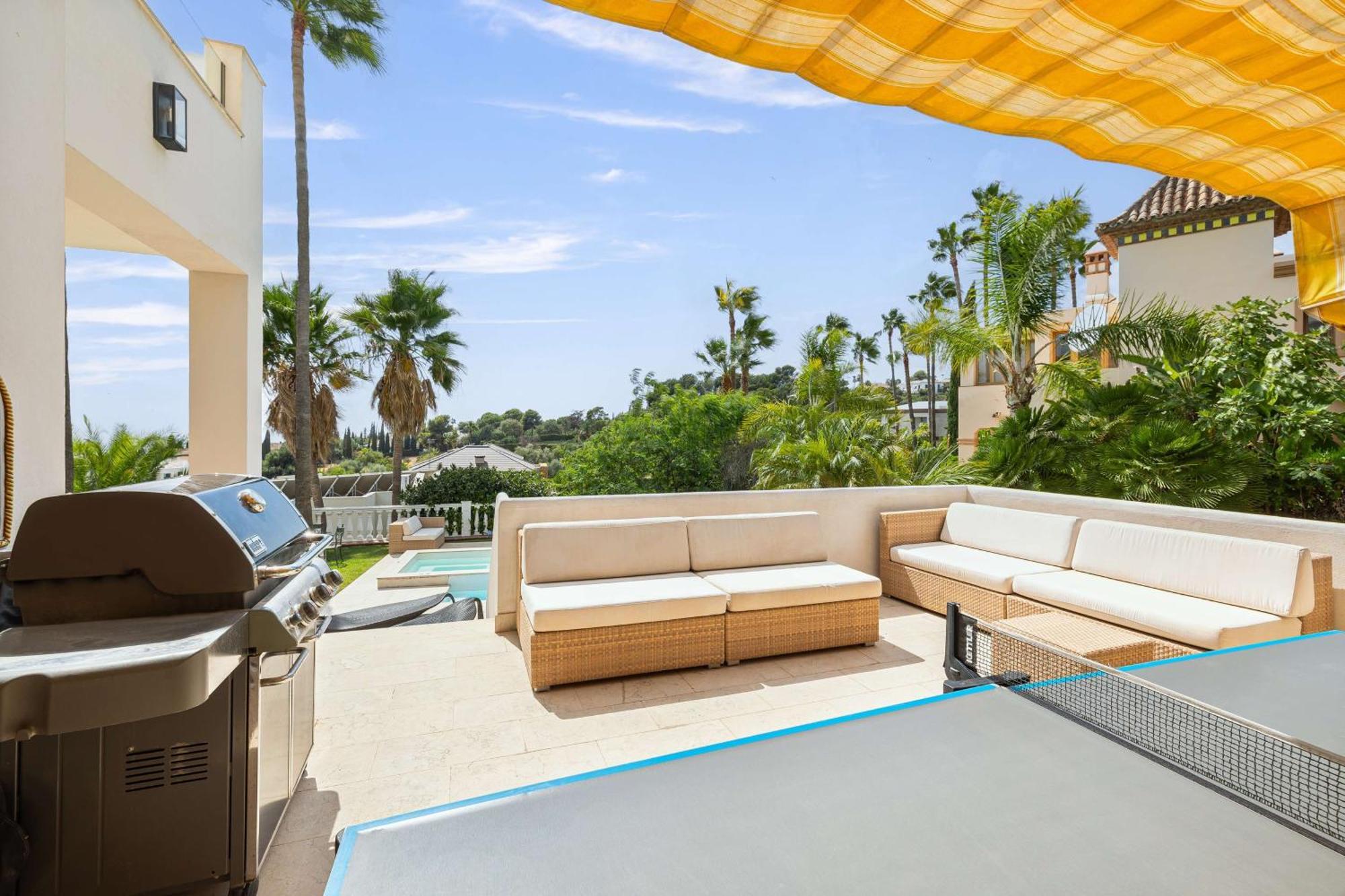 Caramel - Excellent Location In Golden Mile Villa Marbella